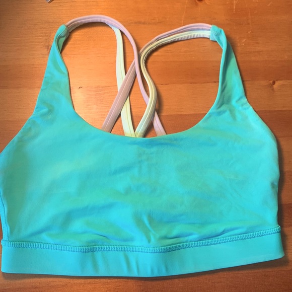 Lululemon Energy Bra, Size 4. - Picture 1 of 2
